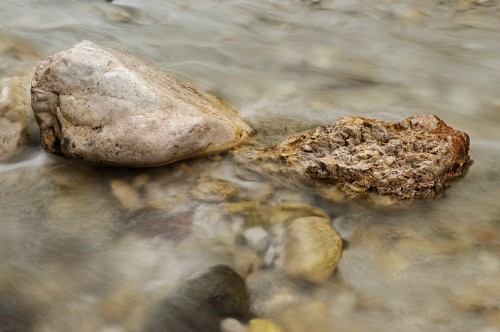 Felsen im Wasser